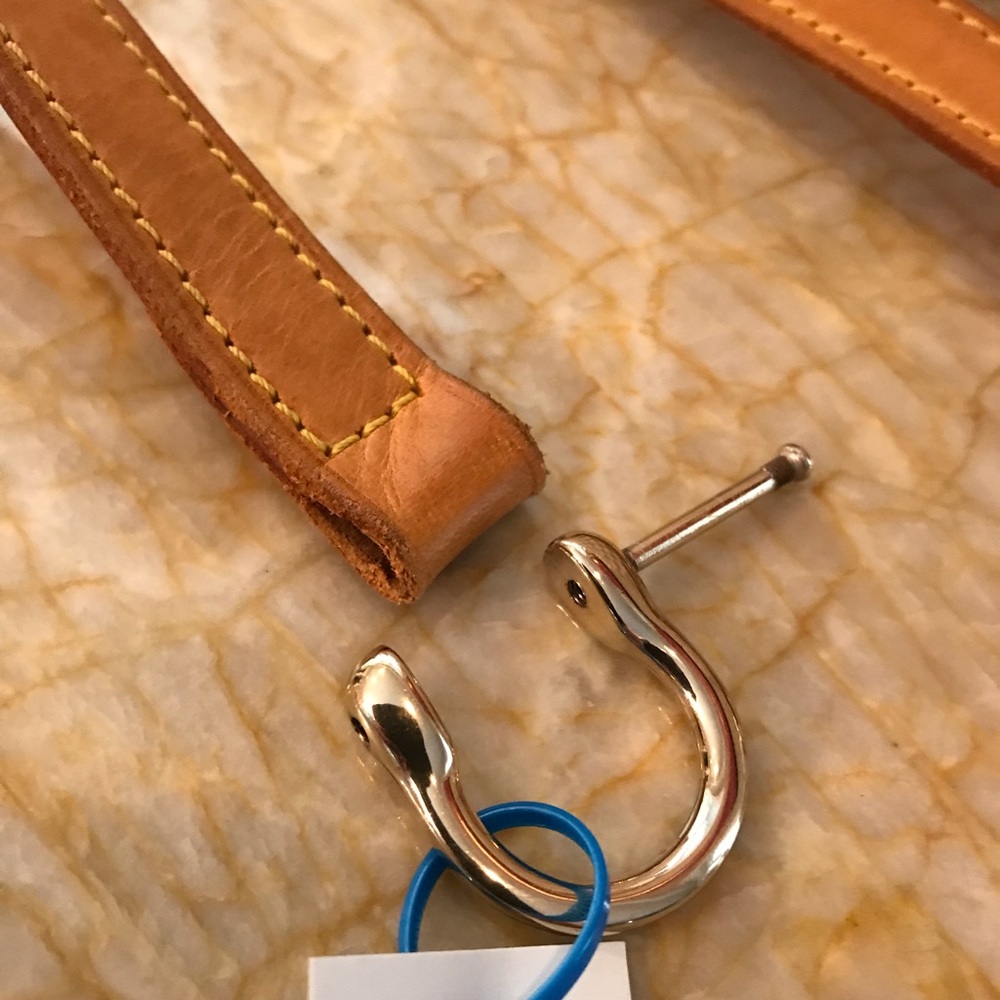 Visual Guide For Attaching Horseshoe Clasps - image 2